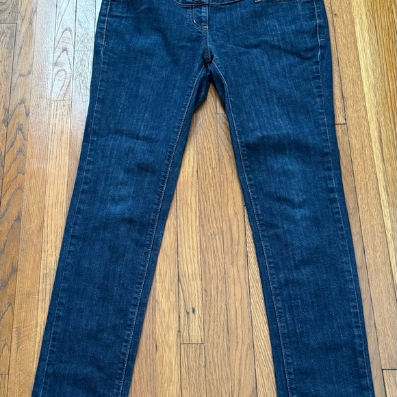 Boden blue dark wash adjustable straps full belly panel maternity jeans, size 6 - Picture 8 of 14